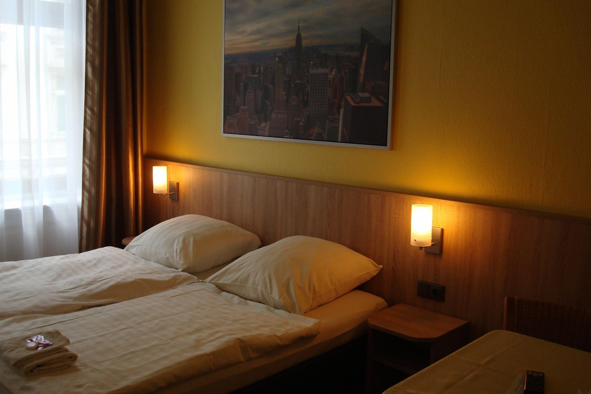 Hotel Kieler Hof Am Hauptbahnhof - Station Amburgo